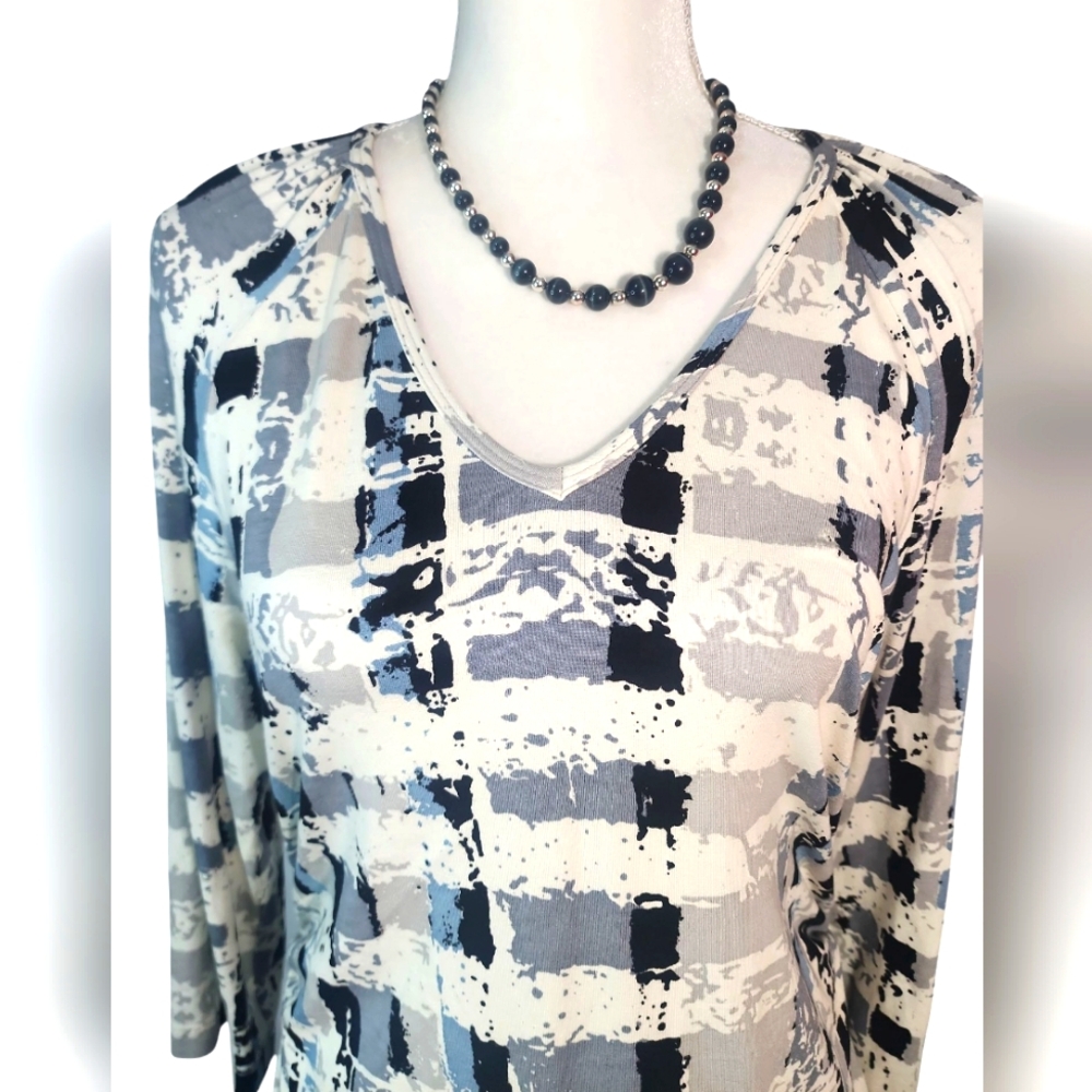 ST.JOHN Abstract Pattern Blue and Gray 3/4 Sleeves Top. M - Picture 2 of 9